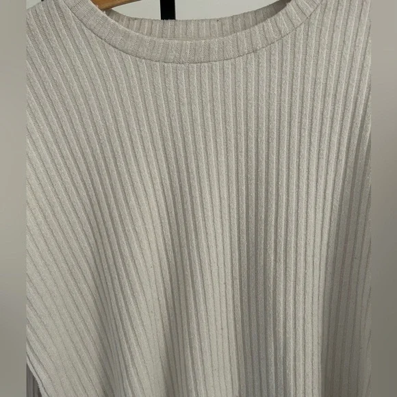 Wilfred Rudko Sweater - Picture 2 of 4